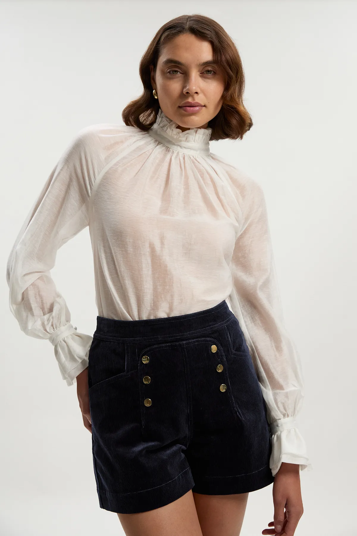 Stretch Cord Button Detail Short BKK26467