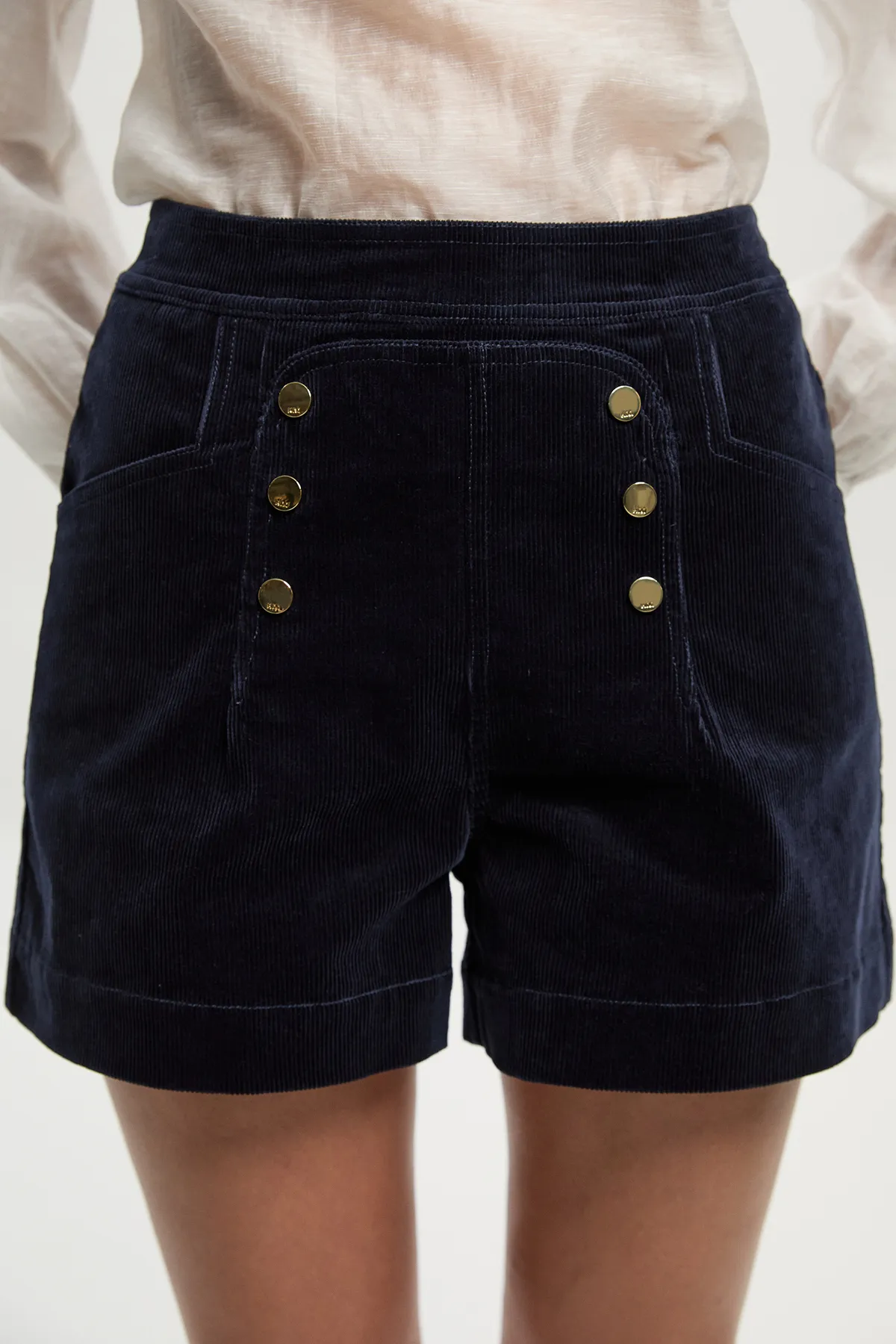 Stretch Cord Button Detail Short BKK26467