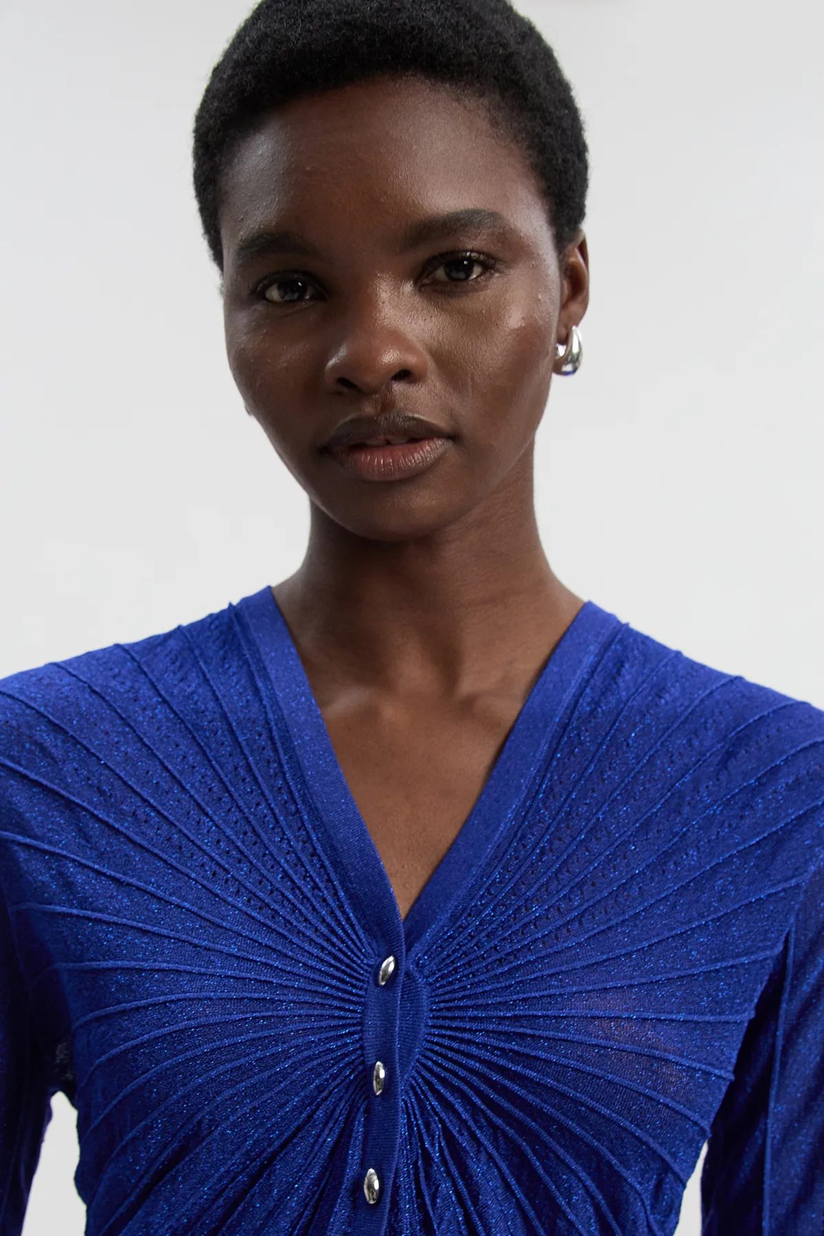 Sparkle Metallic Knitted Fitted Cardigan BKK26593