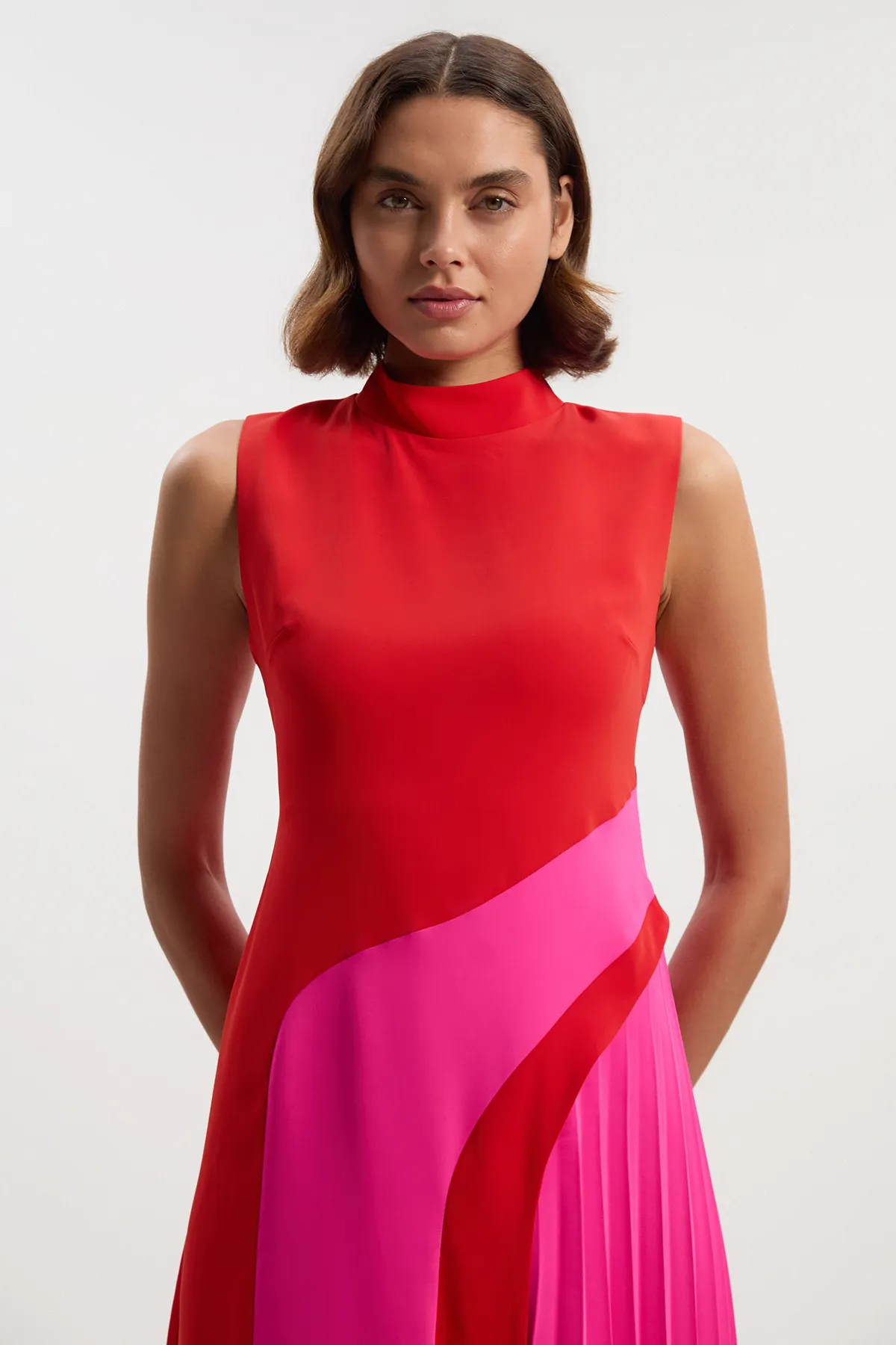 Soft Tailored Color Block High Neck Pleated Midi Dress BKK26611