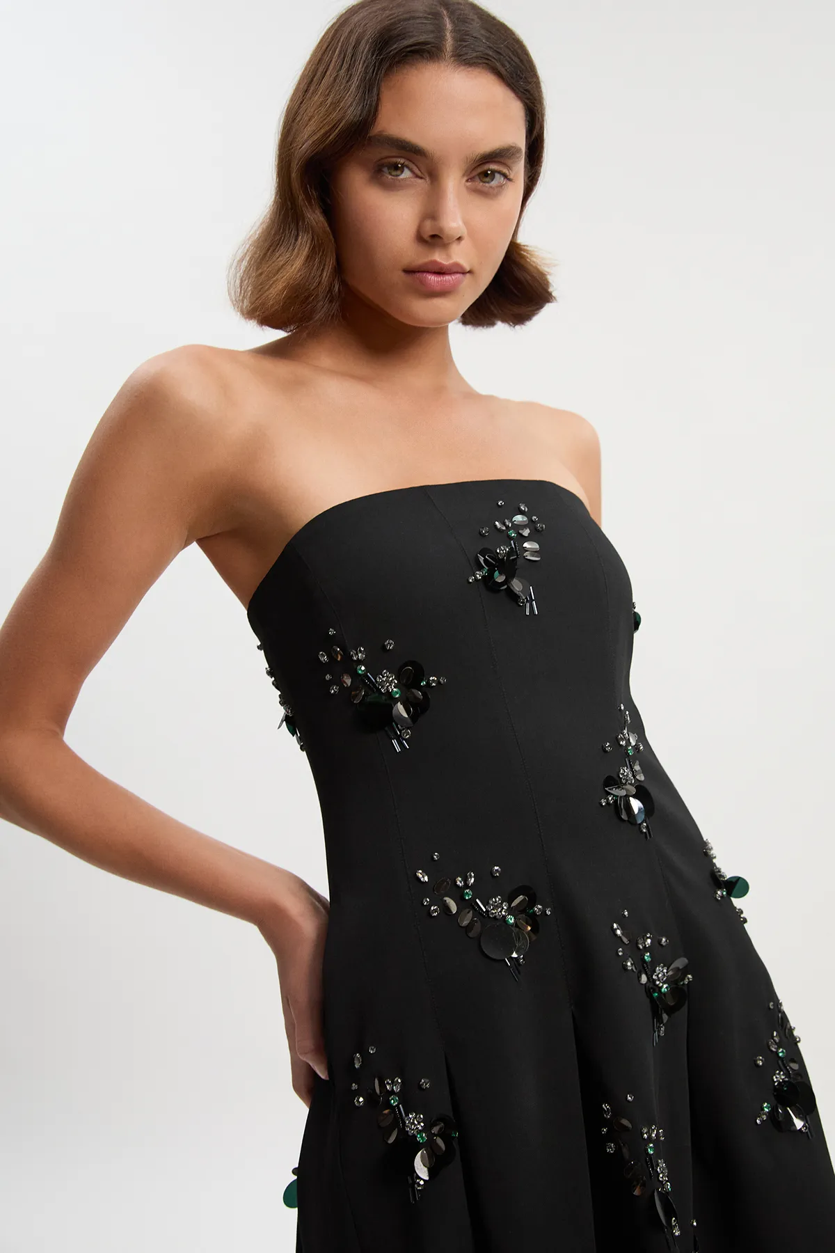 Cluster Sequin & Crystal Embellished Bandeau Tailored Mini Dress BKK26913