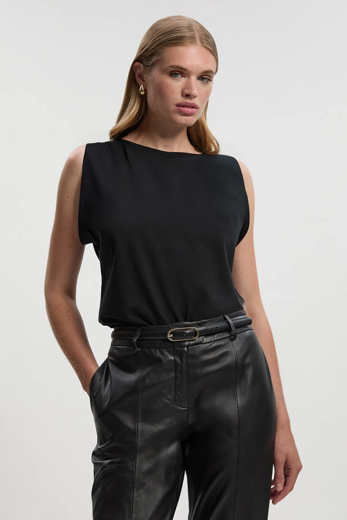 Cotton Trim Detail Short Sleeve Ruched Tshirt BKK26997