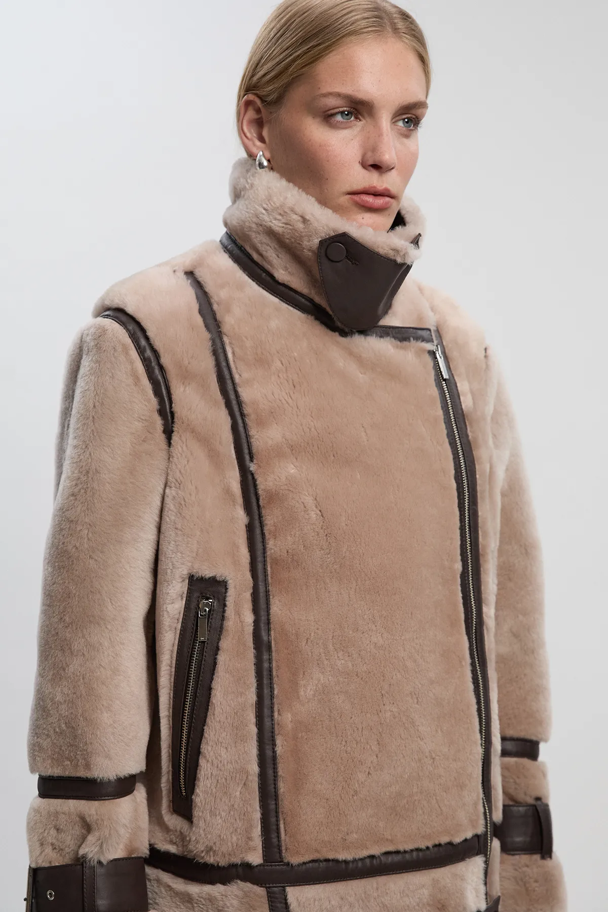 Shearling & Leather Tipped High Neck Coat BKK27225 3 Shearling & Leather Tipped High Neck Coat BKK27225