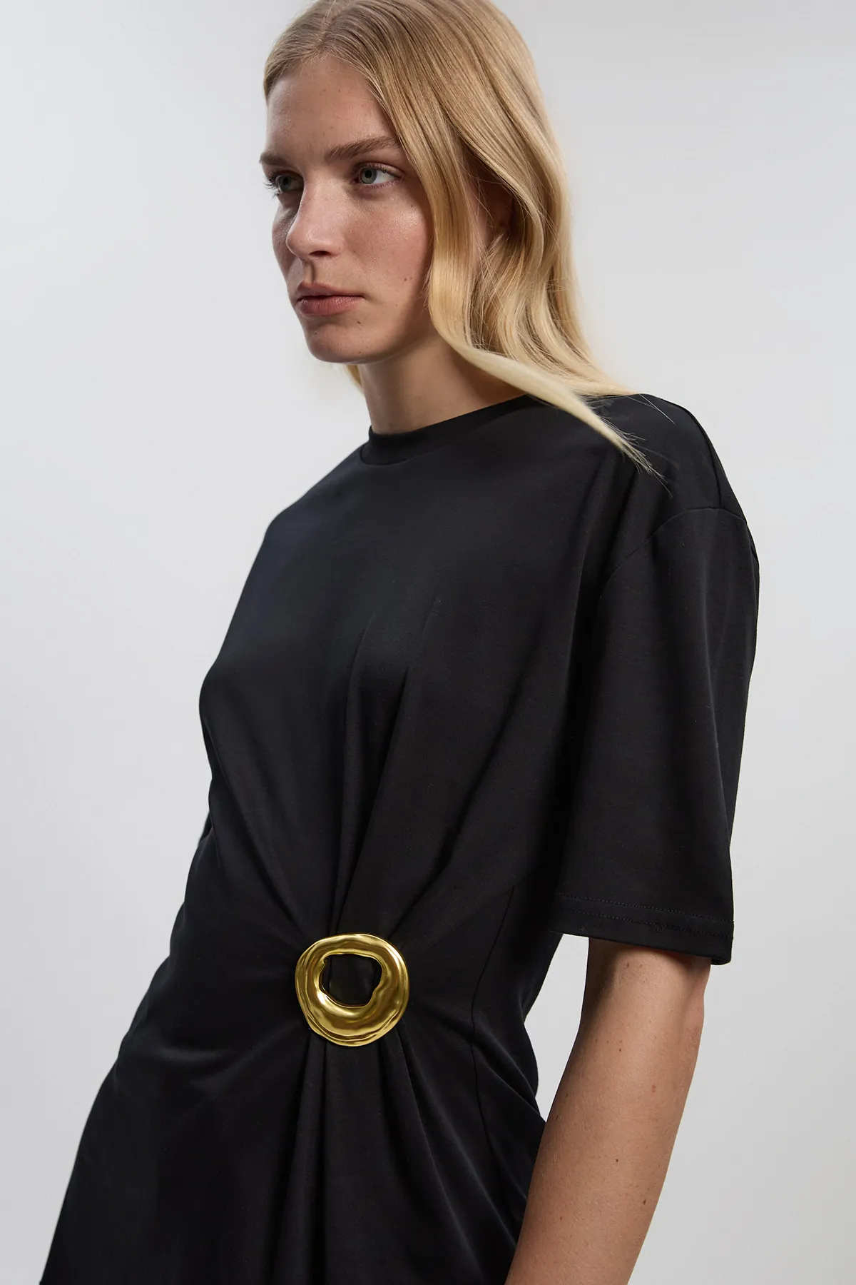 Cotton Crew Neck Trim Detail Short Sleeve T-Shirt BKK27311