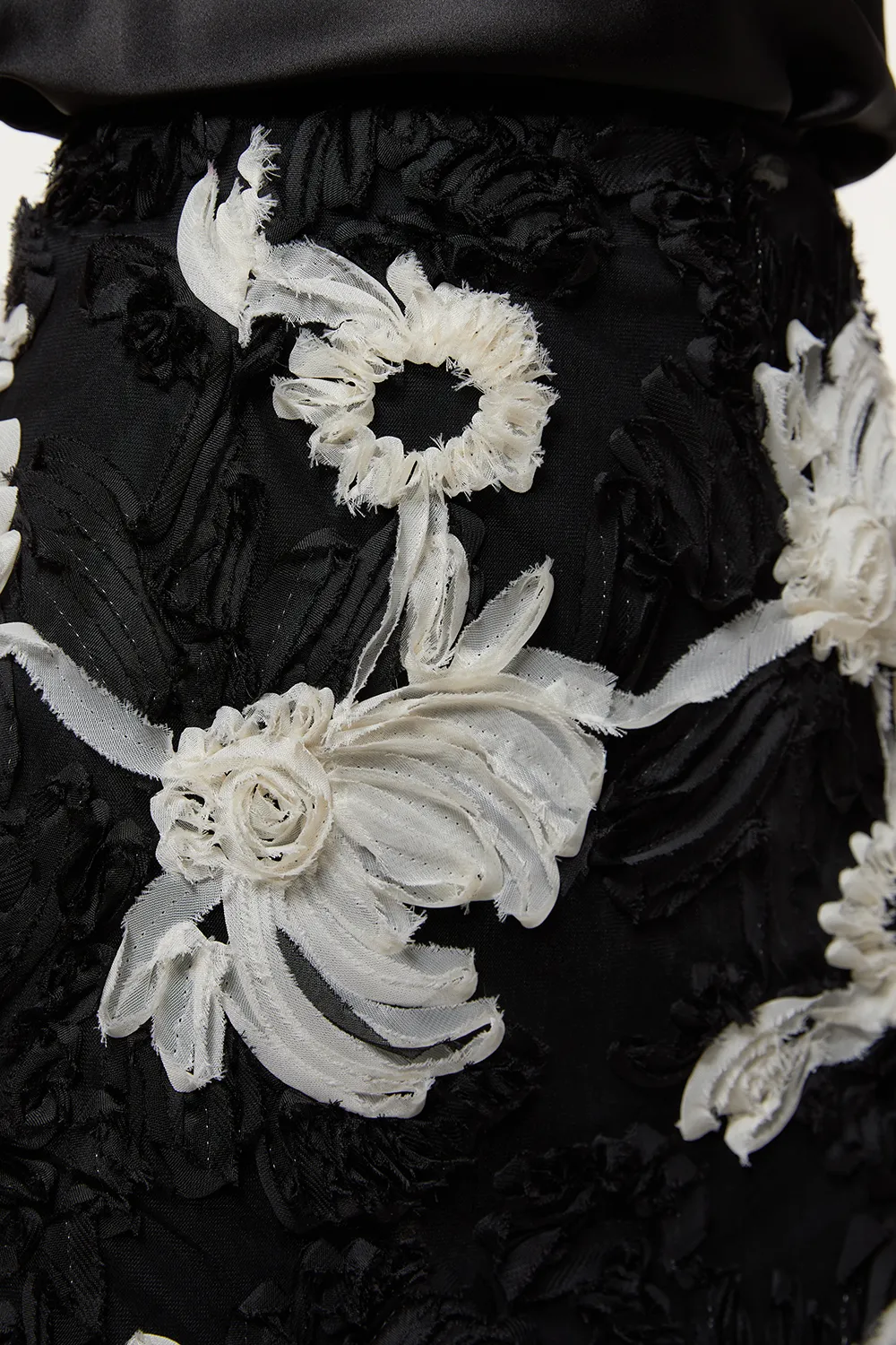 Crinkle Rosette Woven Mini Skirt BKK23075 3 Crinkle Rosette Woven Mini Skirt BKK23075