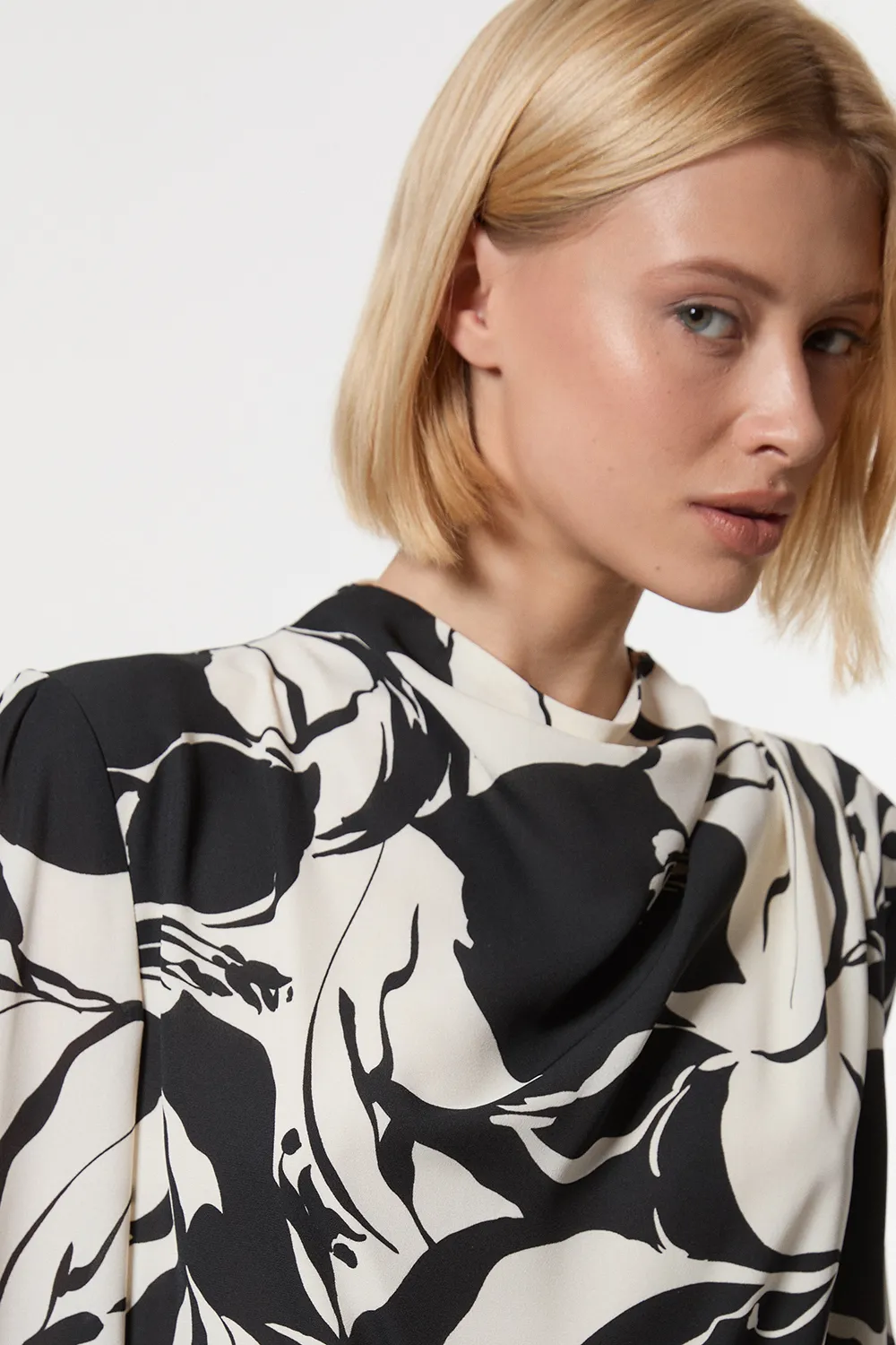 Printed Woven High Neck Blouse BKK23268