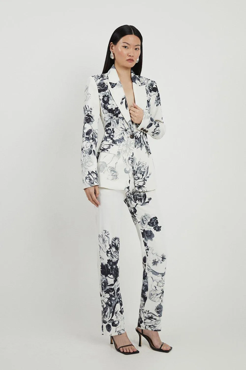 Tailored Crepe Printed Mono Floral Single Breasted Blazer BKK18773