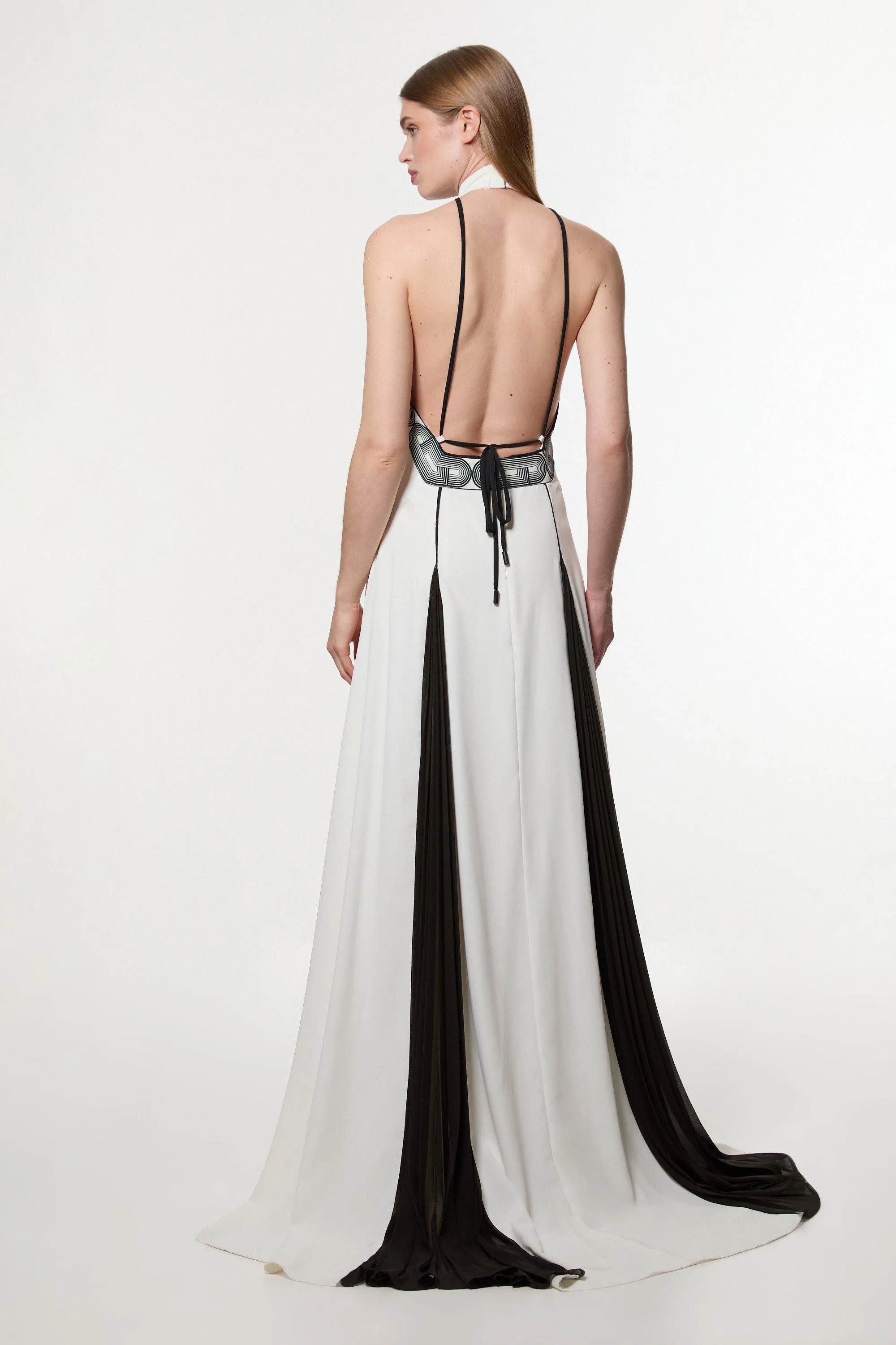 Amelia Graham Printed Statement Woven Gown BKK23400 9 Amelia Graham Printed Statement Woven Gown BKK23400