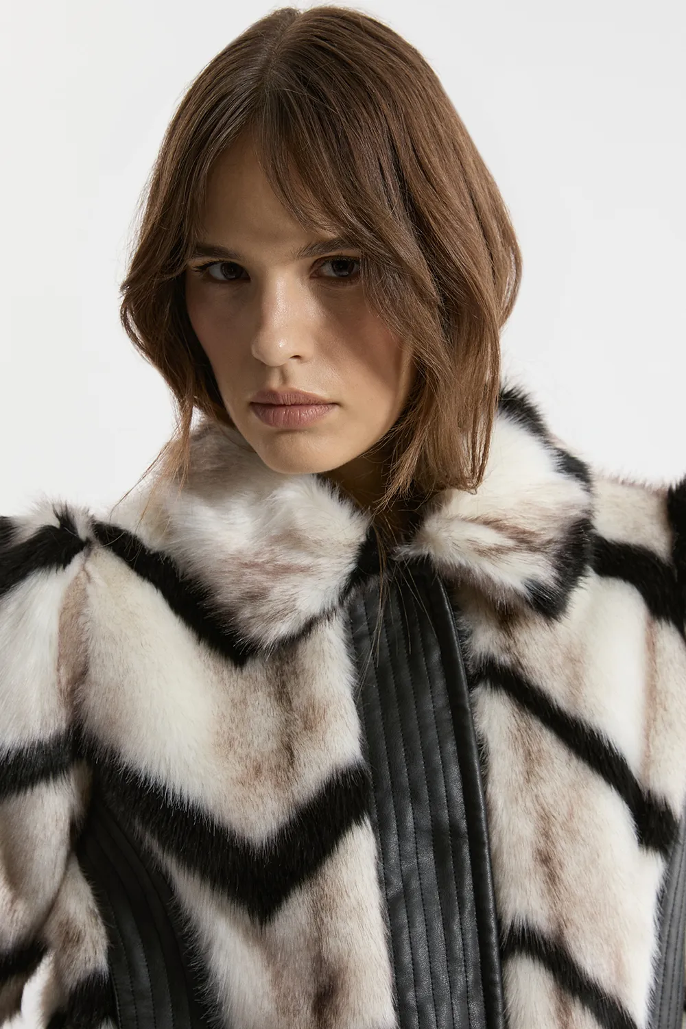 Faux Fur Pu Panelled Stripe Belted Cropped Jacket BKK19089