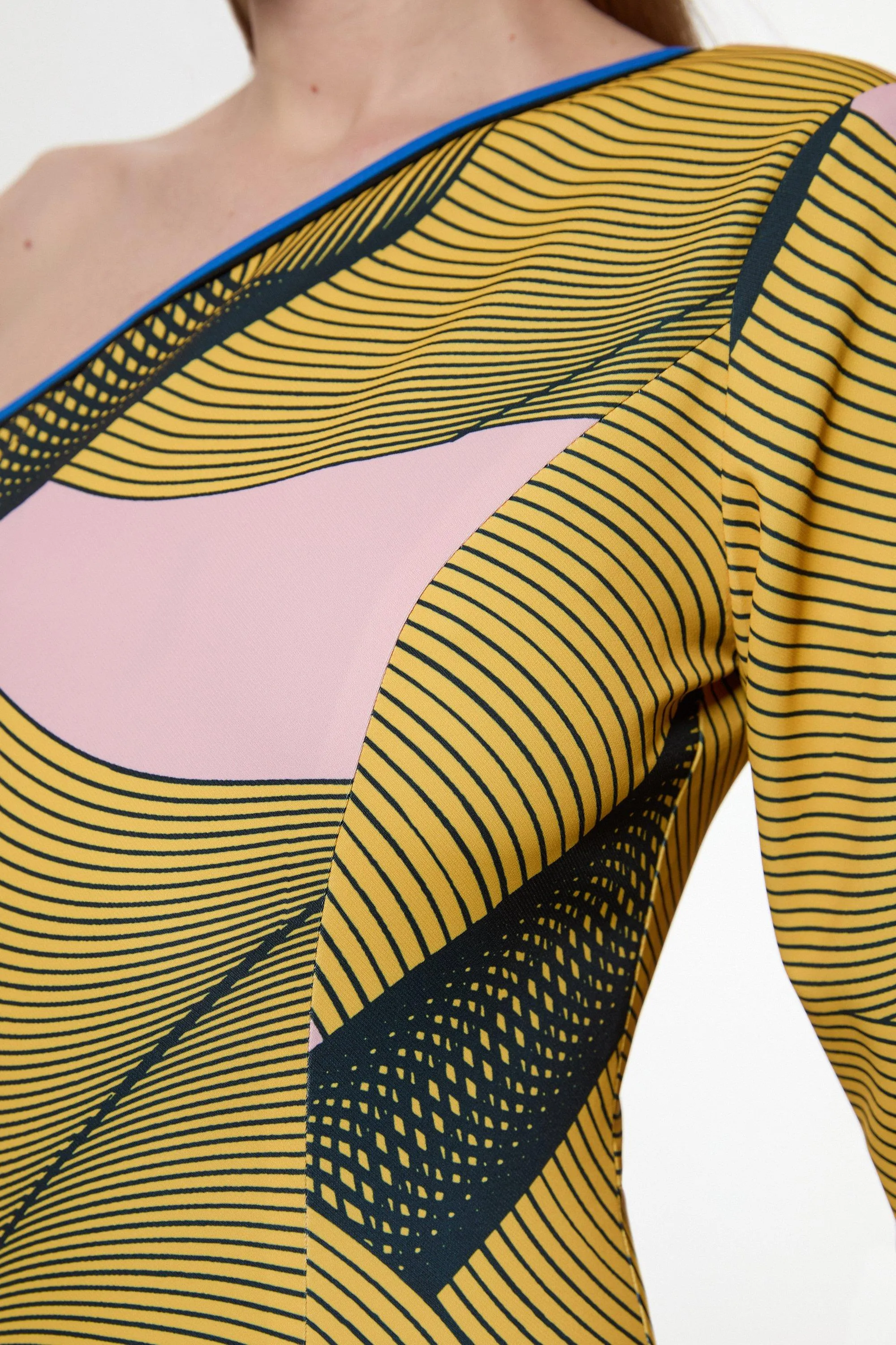 Amelia Graham Printed Cady One Shoulder Maxi Dress BKK23563 6 Amelia Graham Printed Cady One Shoulder Maxi Dress BKK23563