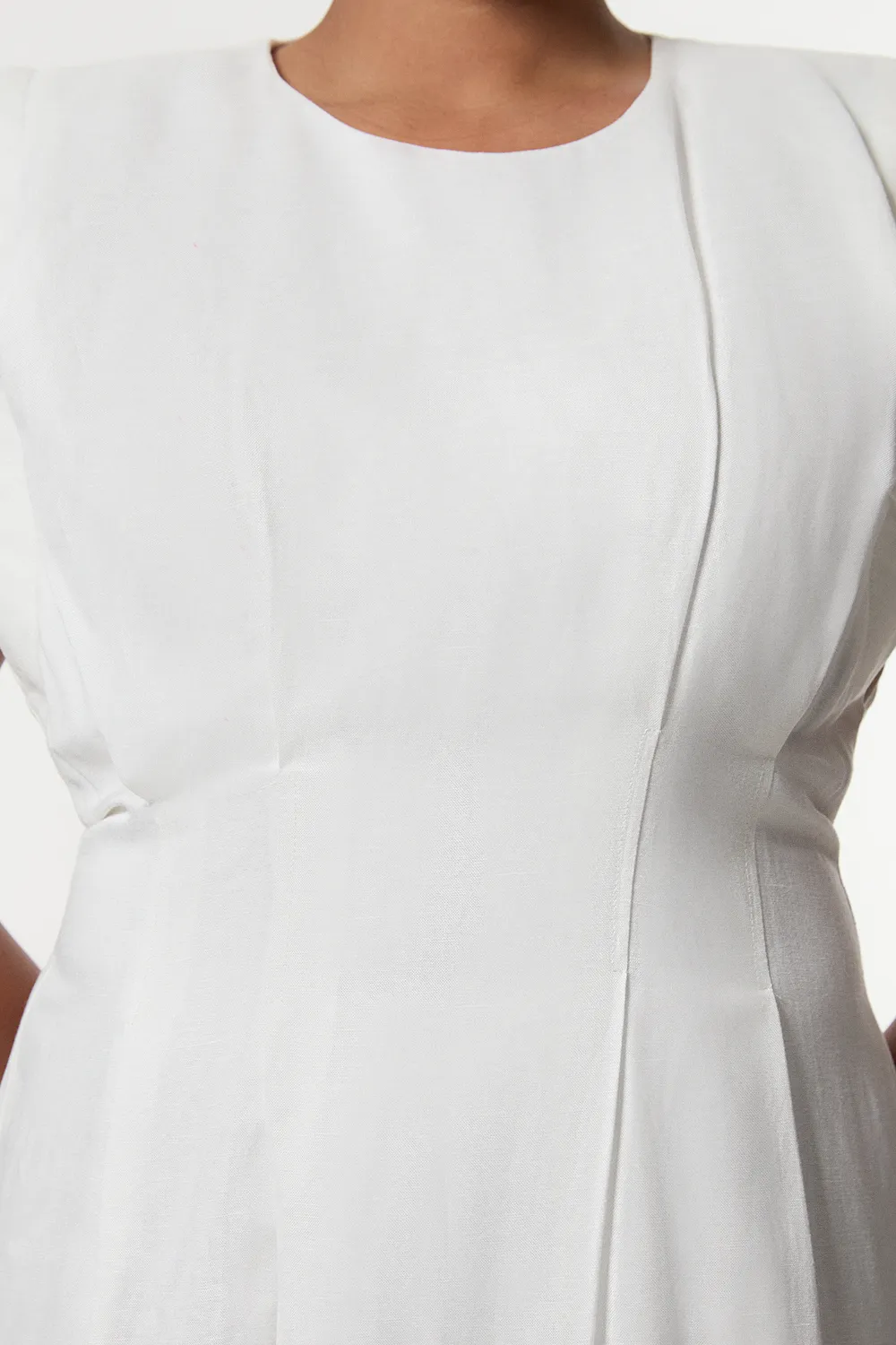 Plus Size Viscose Linen Woven Pintuck Midi Dress BKK23592 3 Plus Size Viscose Linen Woven Pintuck Midi Dress BKK23592