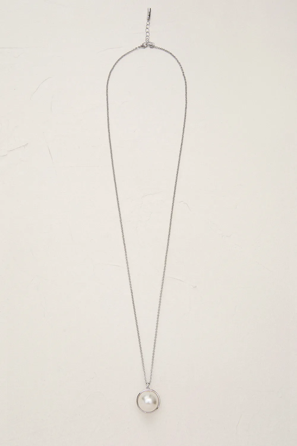 Silver Tone Large Pearl Ball Pendant Necklace BKK24037