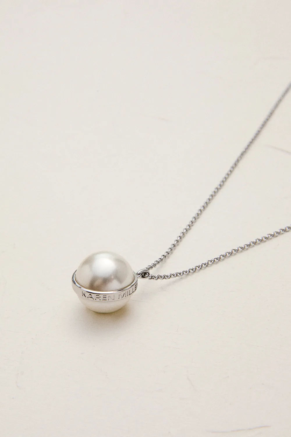 Silver Tone Large Pearl Ball Pendant Necklace BKK24037 3 Silver Tone Large Pearl Ball Pendant Necklace BKK24037