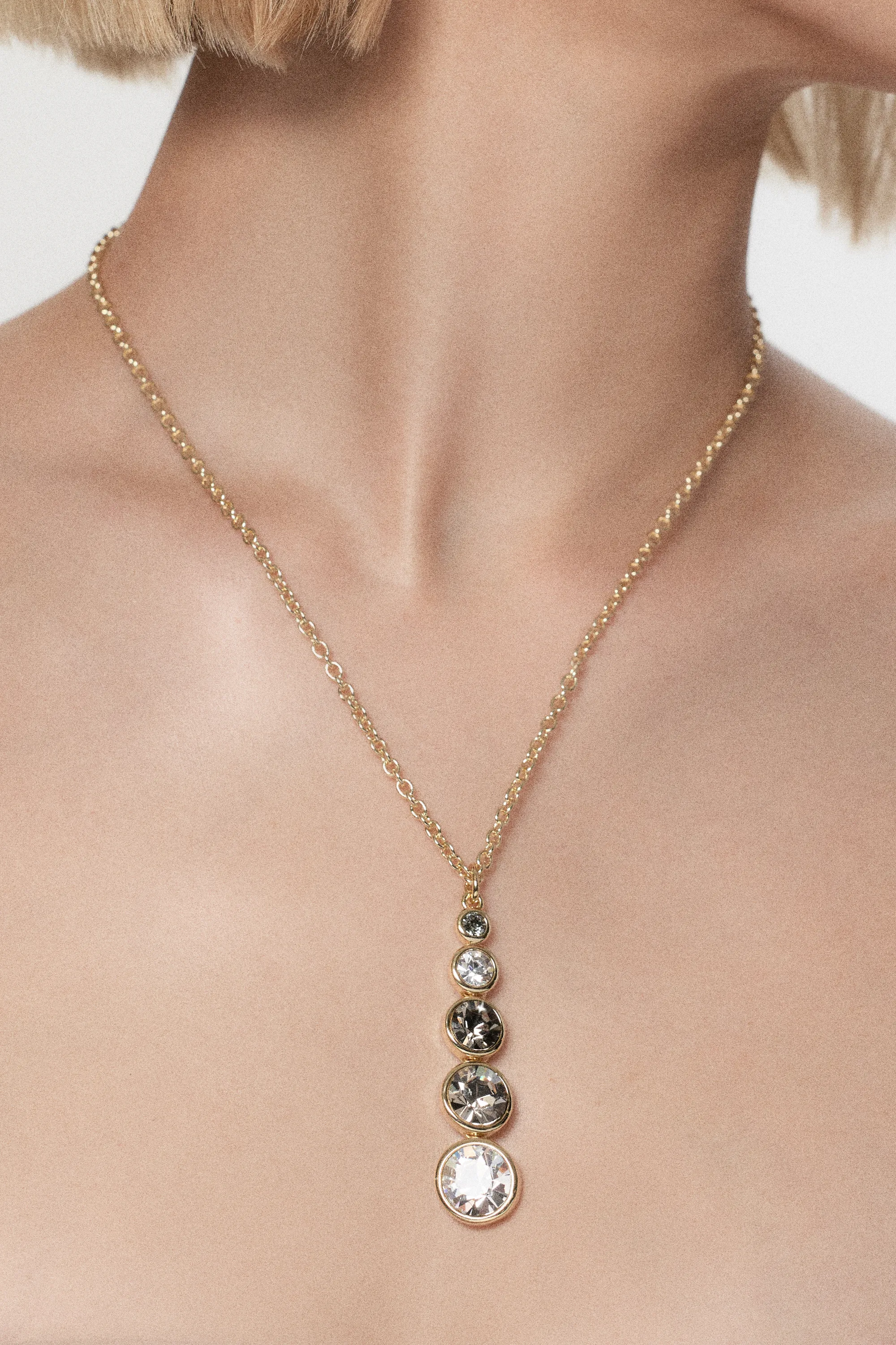 14kt Gold Plated Crystal Teardrop Pendant Necklace BKK24058