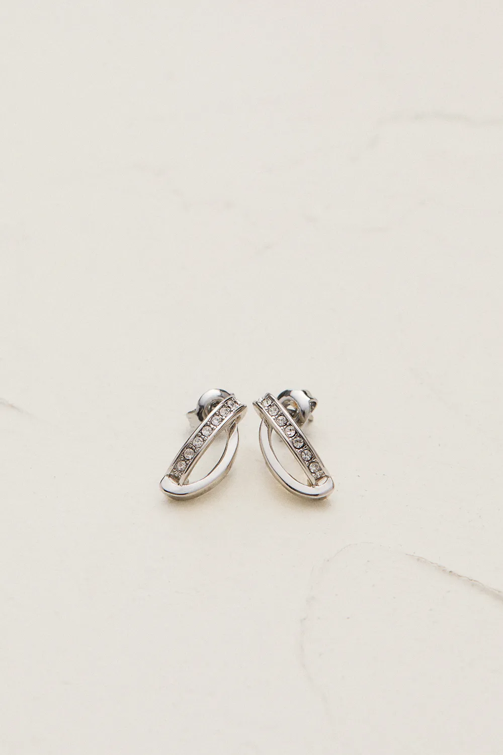 Silver Tone Oval Pav茅 Chain Stud Earrings BKK24065 4 Silver Tone Oval Pav茅 Chain Stud Earrings BKK24065