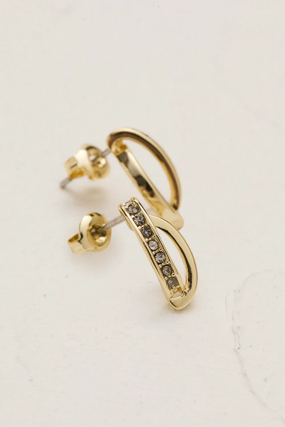 14kt Gold Plated Oval Pav茅 Chain Stud Earrings BKK24066 3 14kt Gold Plated Oval Pav茅 Chain Stud Earrings BKK24066