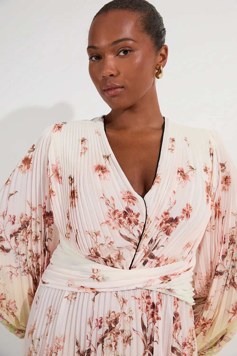 Plus Size Scattered Floral Balloon Sleeve Pleated Crinkle Cut Out Woven Maxi Dress BKK24315