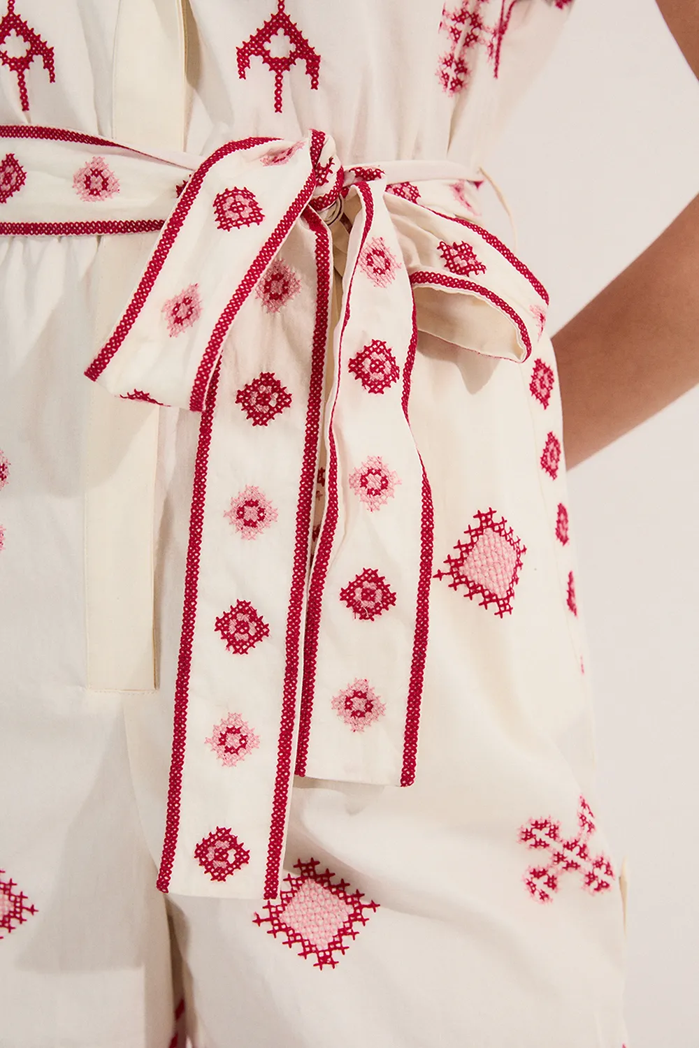 Petite Cotton Embroidered Woven Romper BKK24979 3 Petite Cotton Embroidered Woven Romper BKK24979