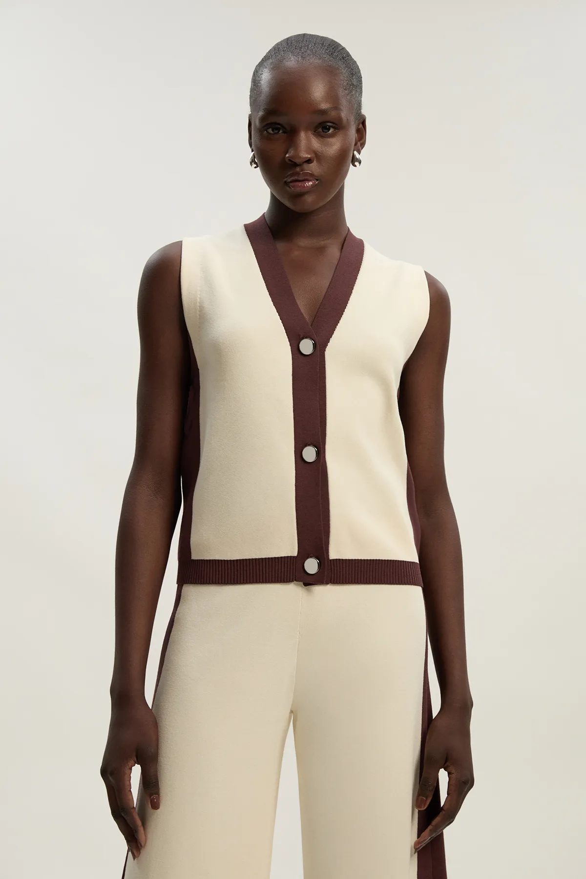 Colour Block Knitted Waistcoat BKK25235