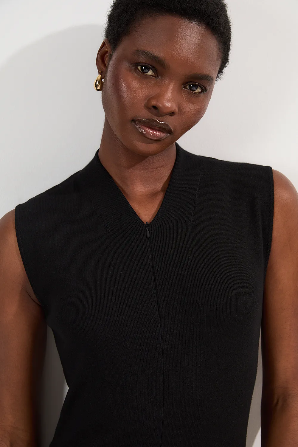 Petite Viscose Blend Zip Front Sleeveless Knitted Midi Dress BKK25540