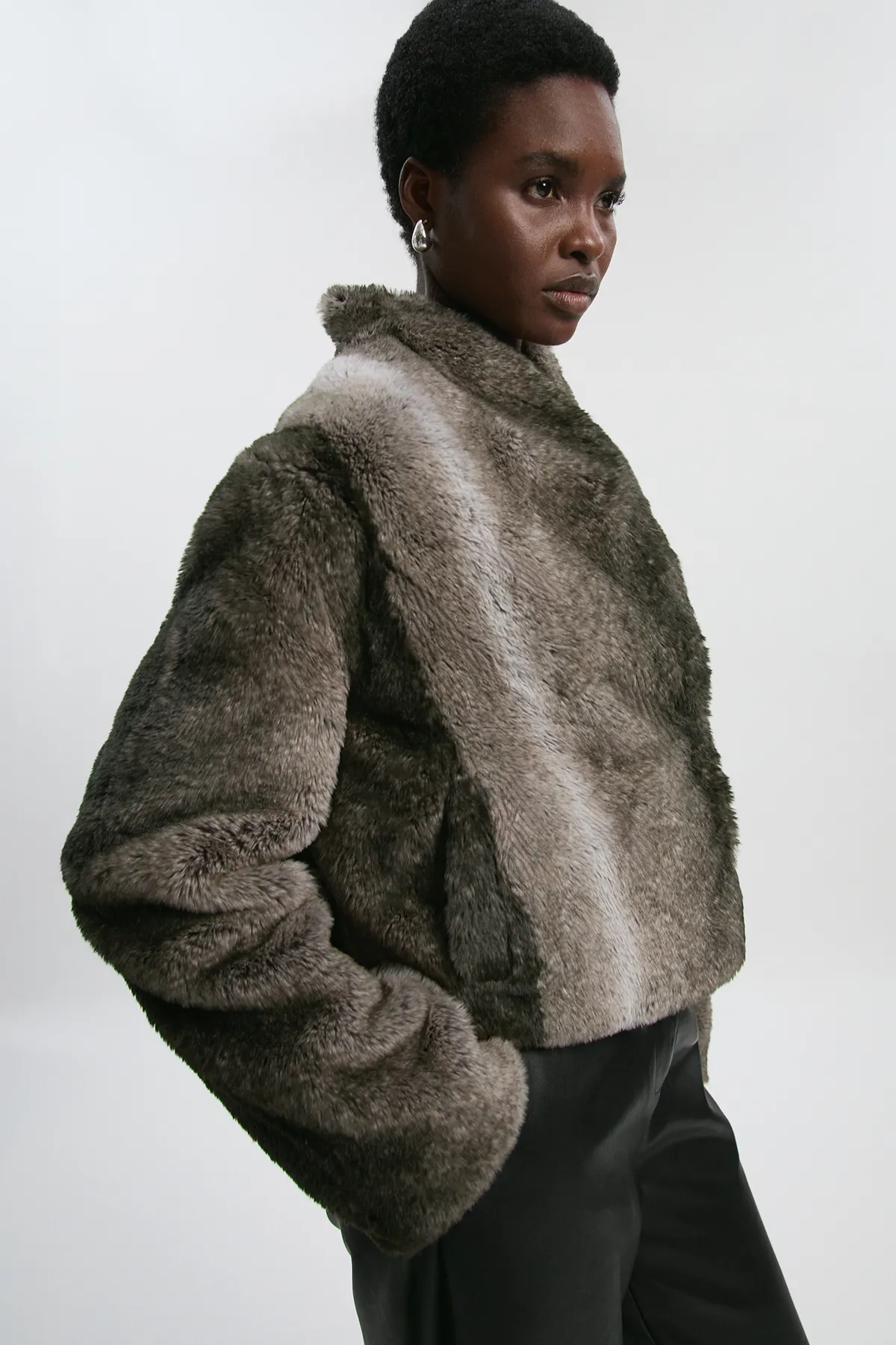 Faux Fur Short Coat BKK25604