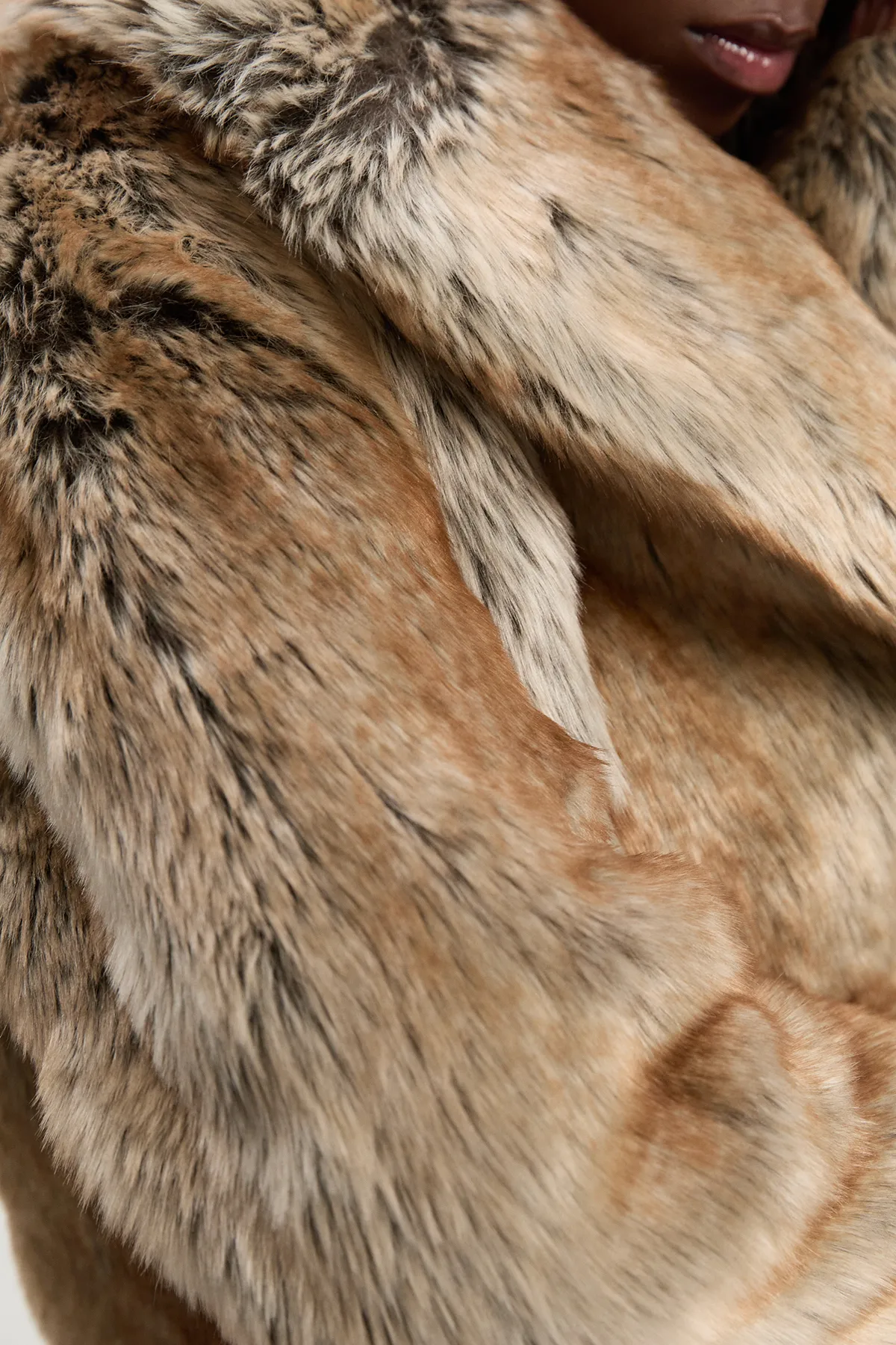 Faux Fox Fur Short Coat BKK25606 3 Faux Fox Fur Short Coat BKK25606